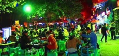 回龙湾夜市
